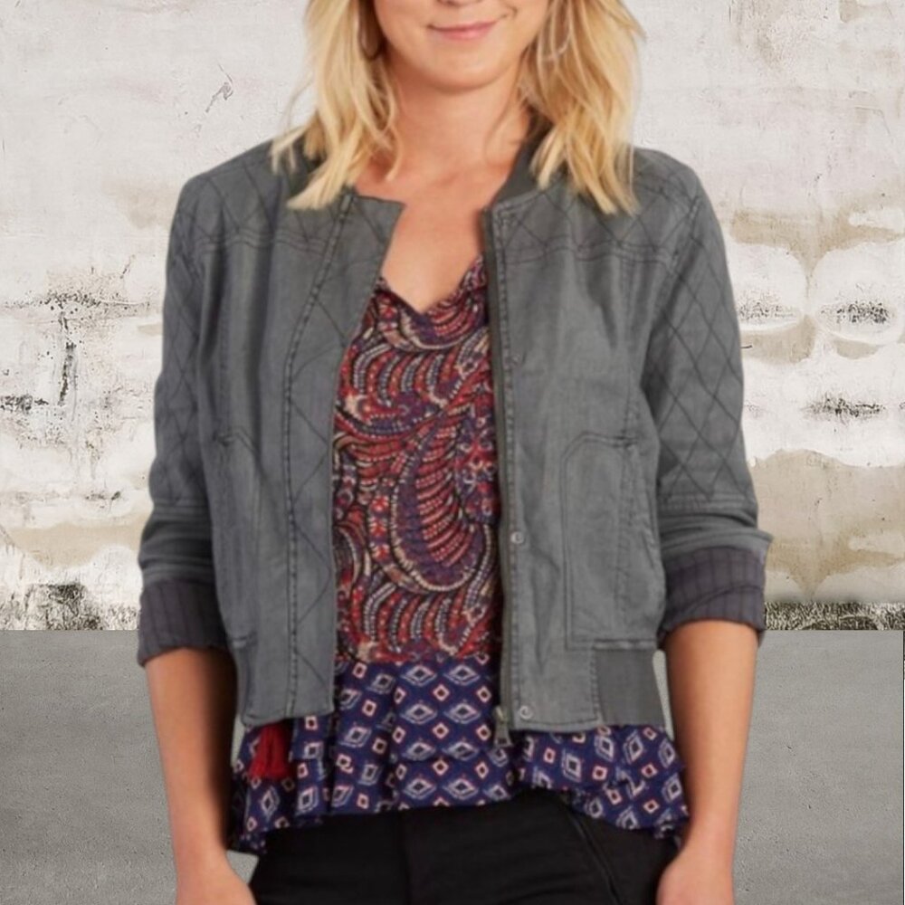 Peyton Jensen Women's Gray Quilted Tan Bomber Jacket Size Large